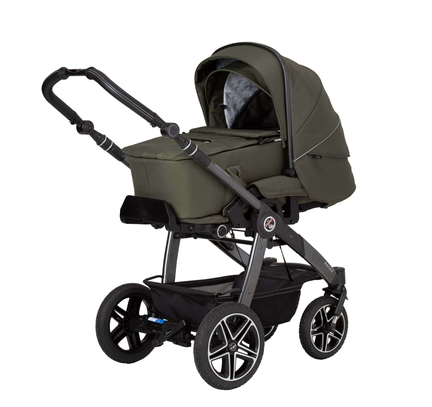 Kinderwagen mit Tragetasche