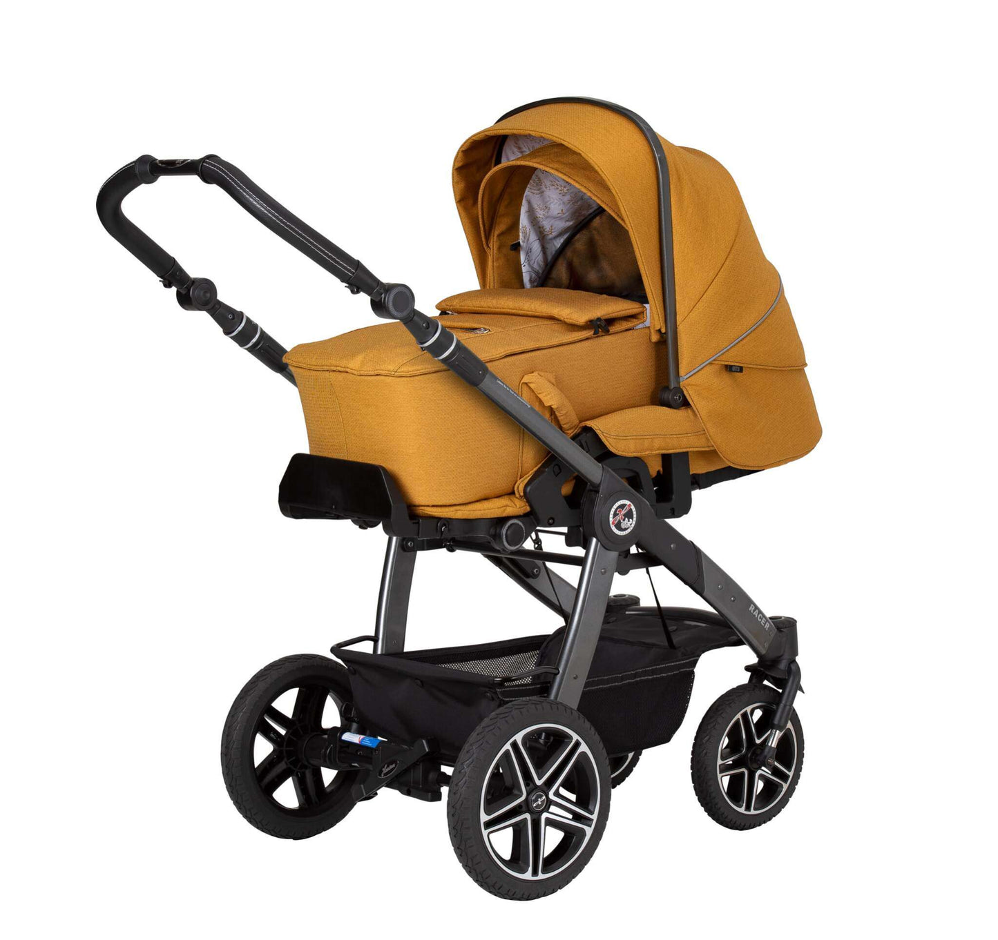 Kinderwagen mit Tragetasche