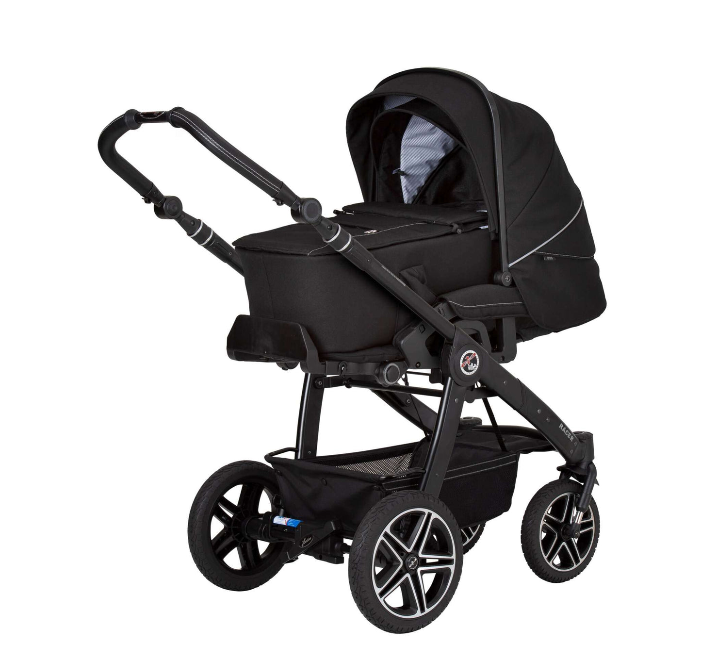 Kinderwagen mit Tragetasche