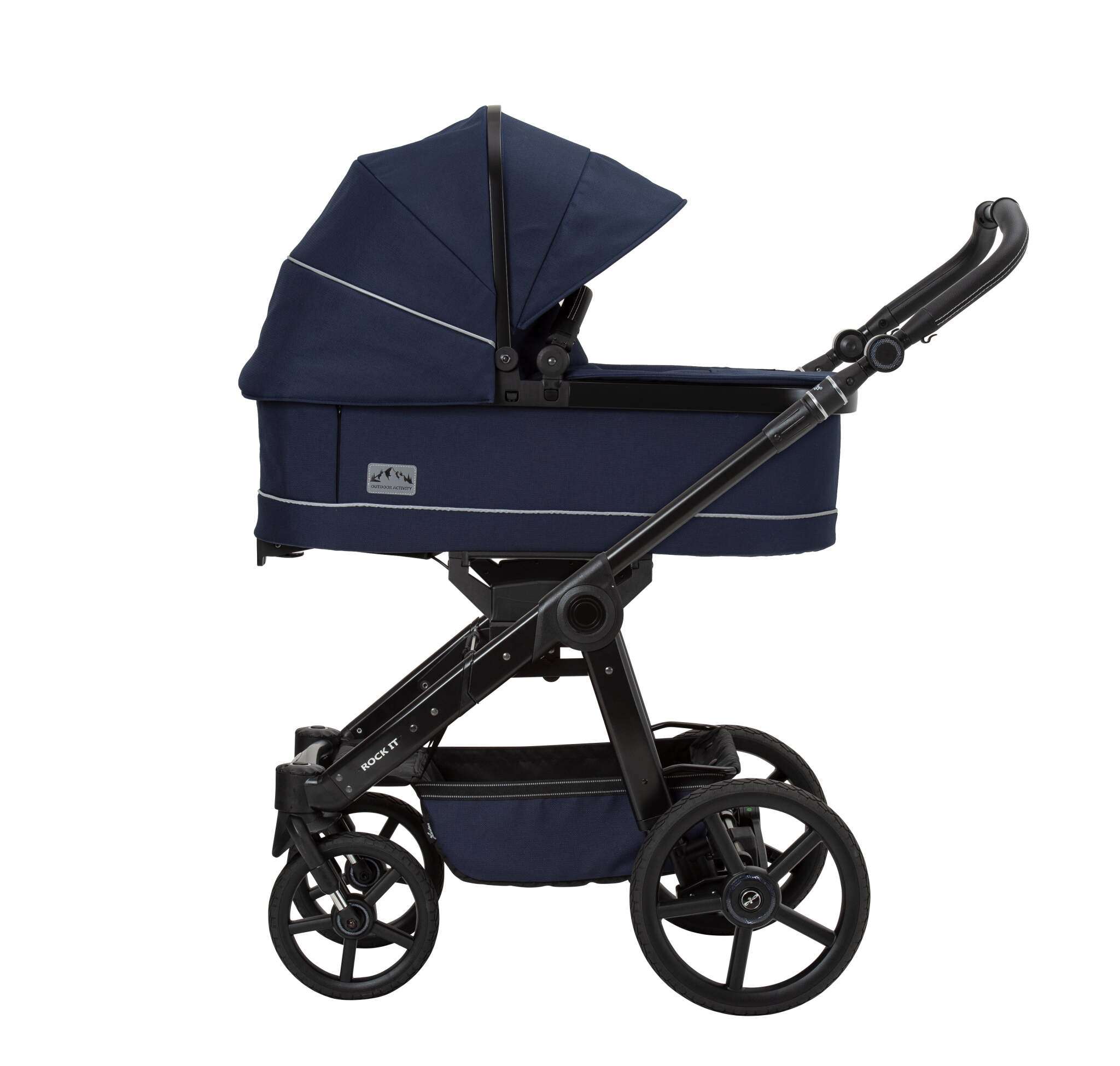 Rock IT GTR Outdoor Gestell 704 / Saphir mit Falttasche.
Verdeck komplett ausgeklappt.
Seitenansicht.