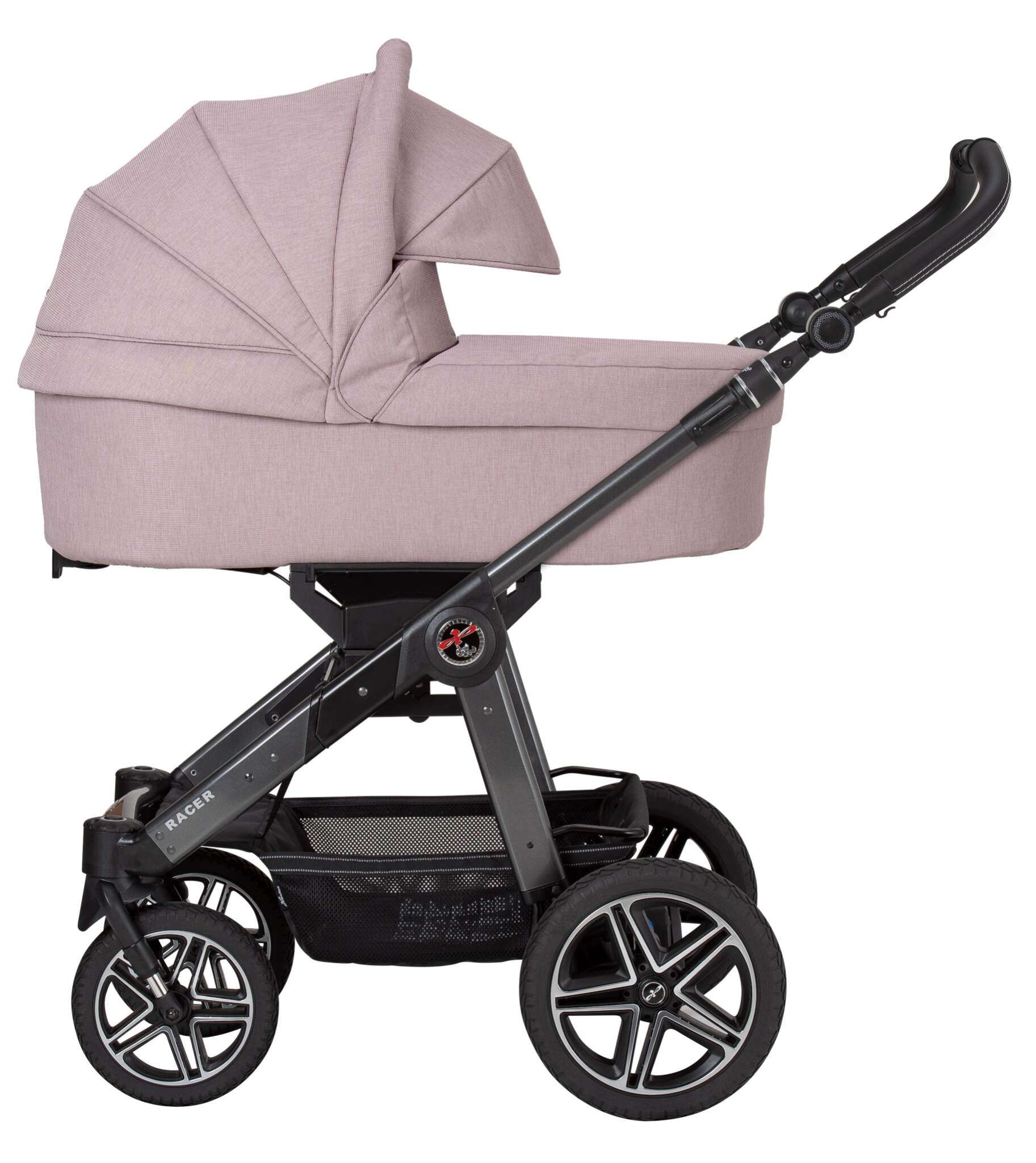 Kinderwagen mit Babywanne