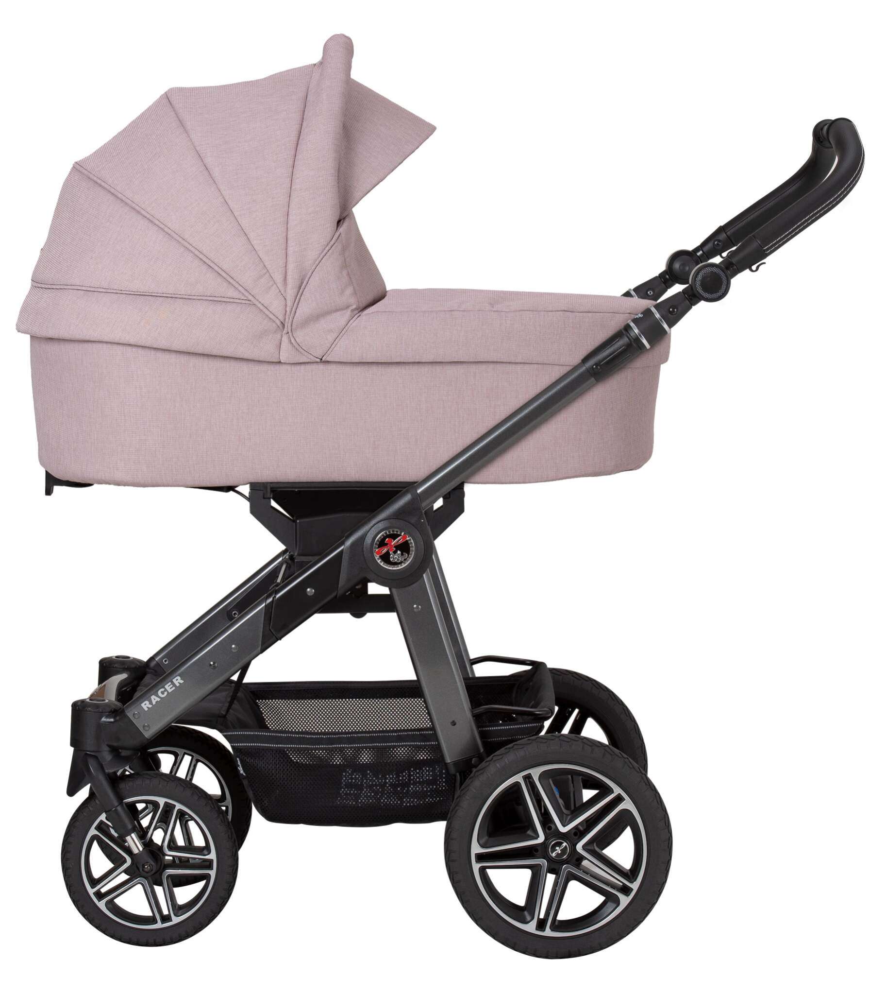 Kinderwagen mit Babywanne
