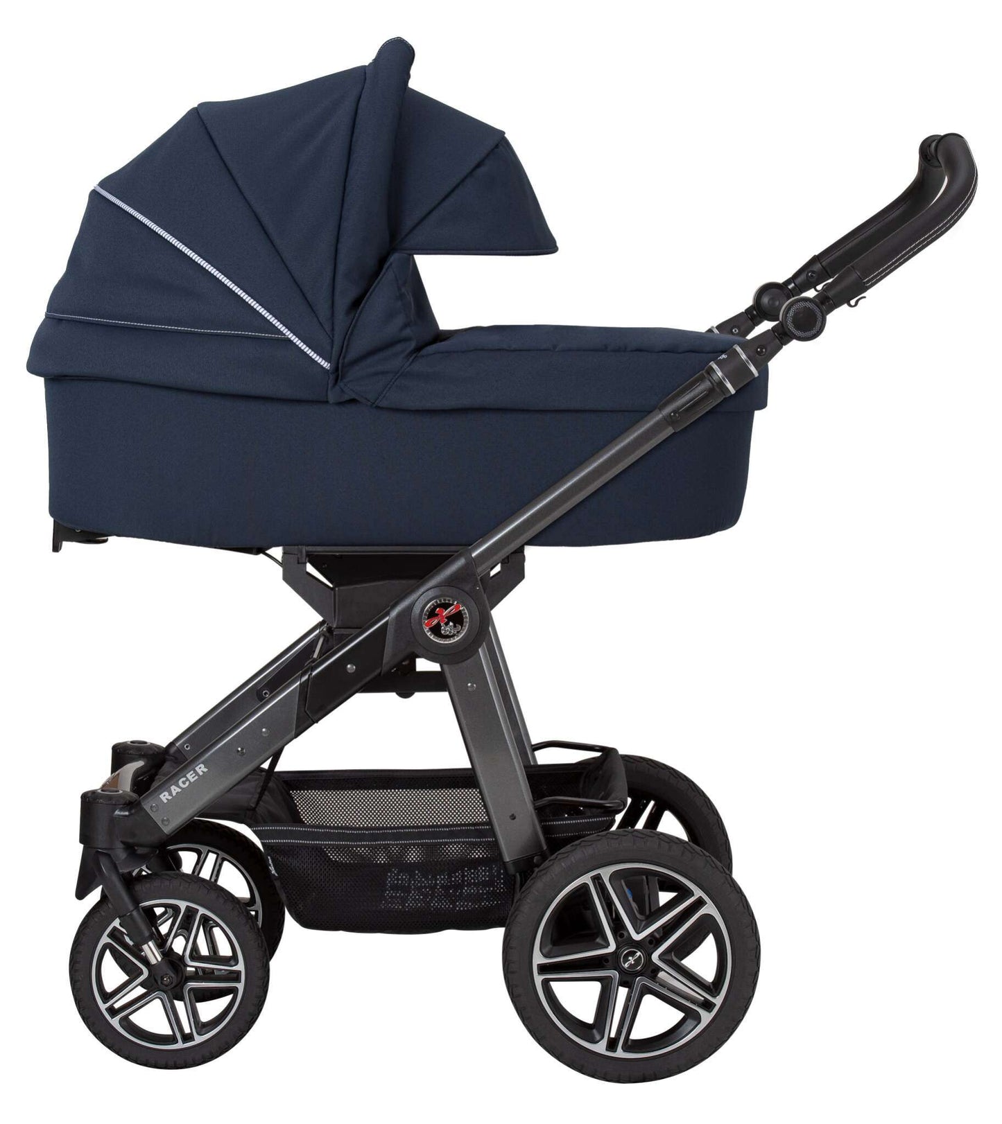 Kinderwagen mit Babywanne