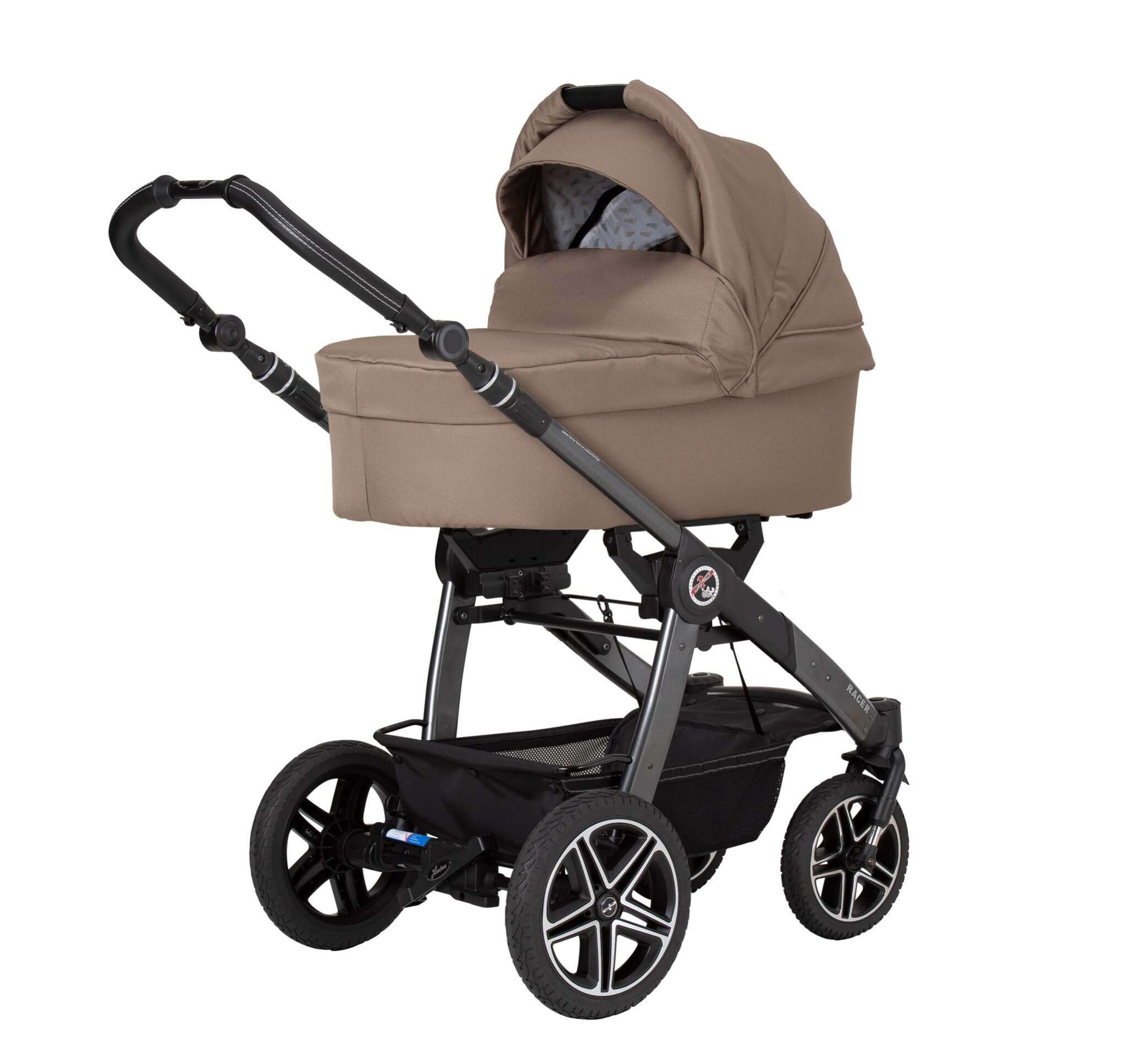 Kinderwagen mit Babywanne