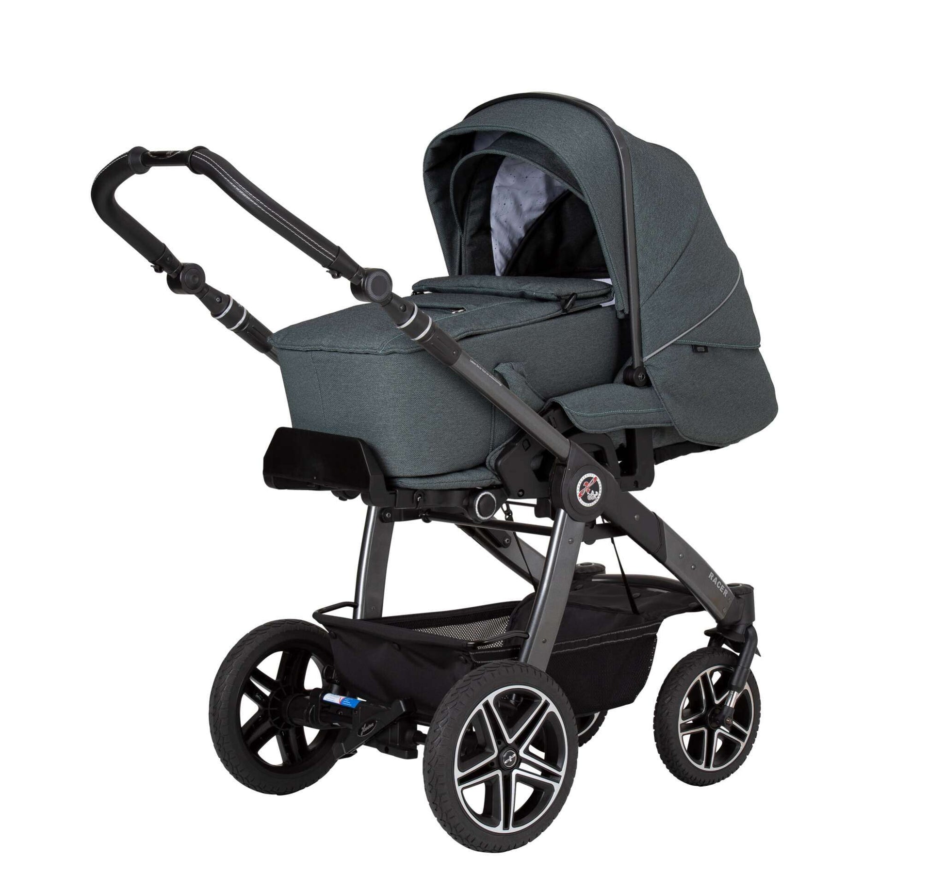 Kinderwagen mit Tragetasche