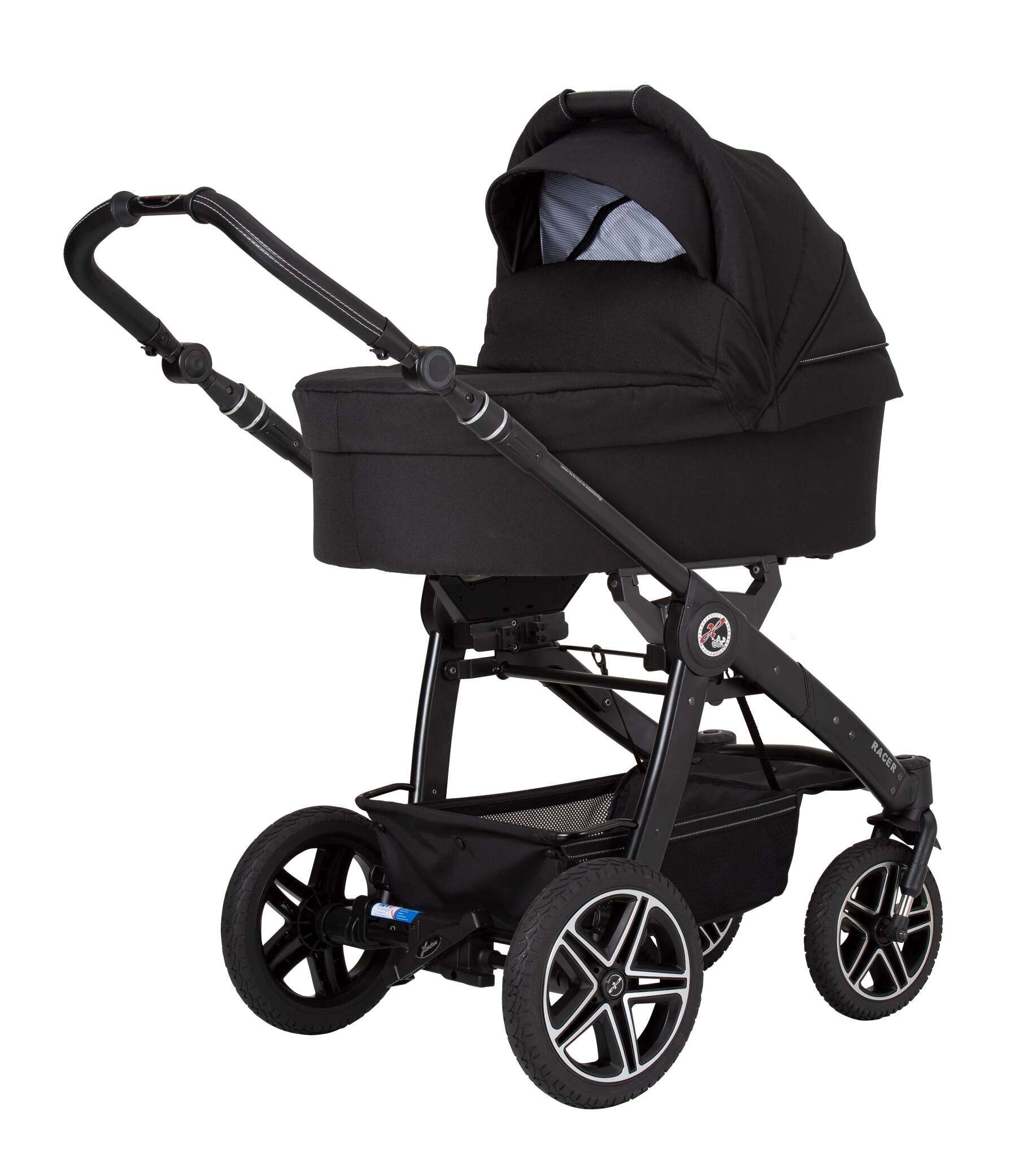 Kinderwagen mit Babywanne