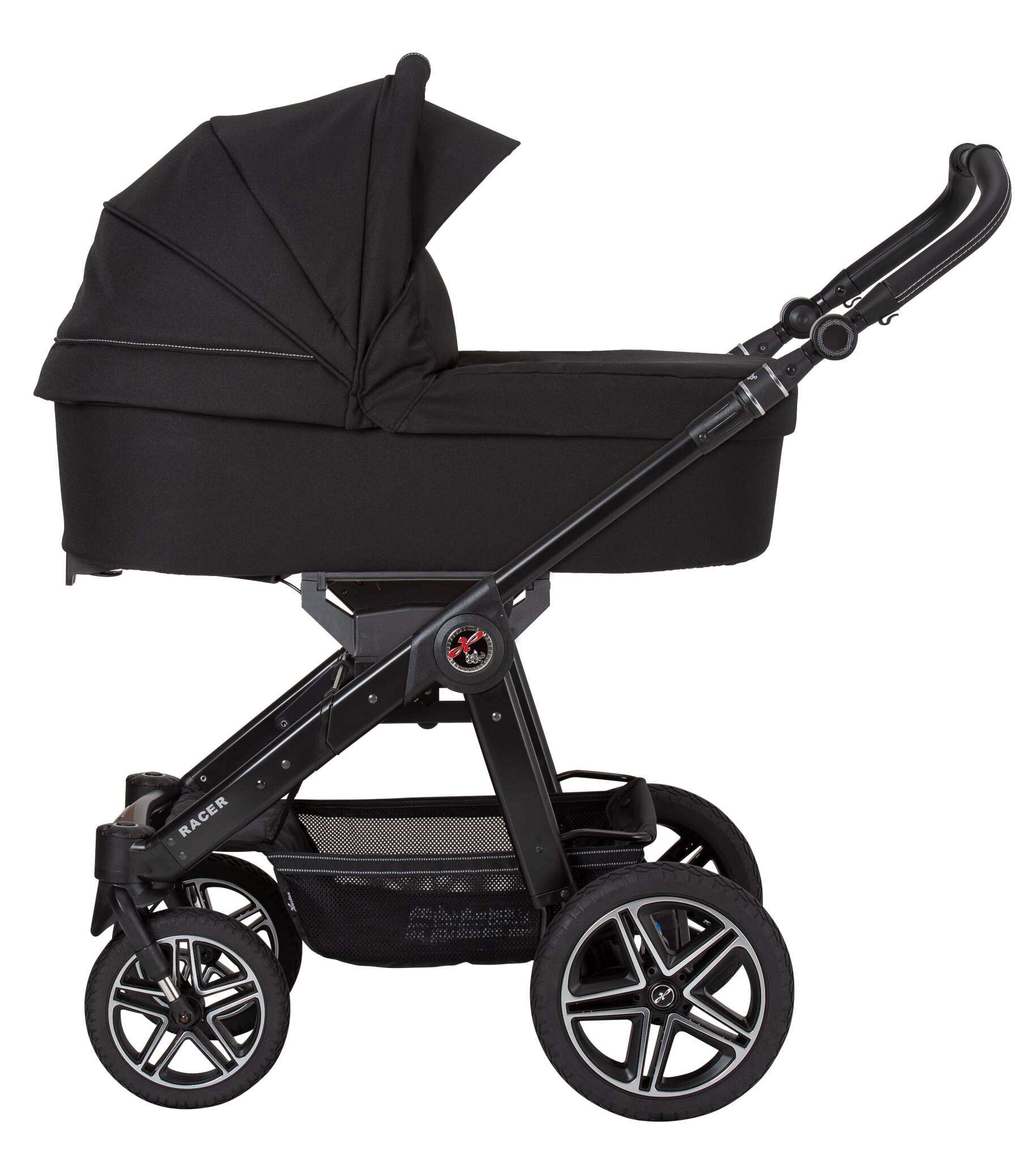 Kinderwagen mit Babywanne