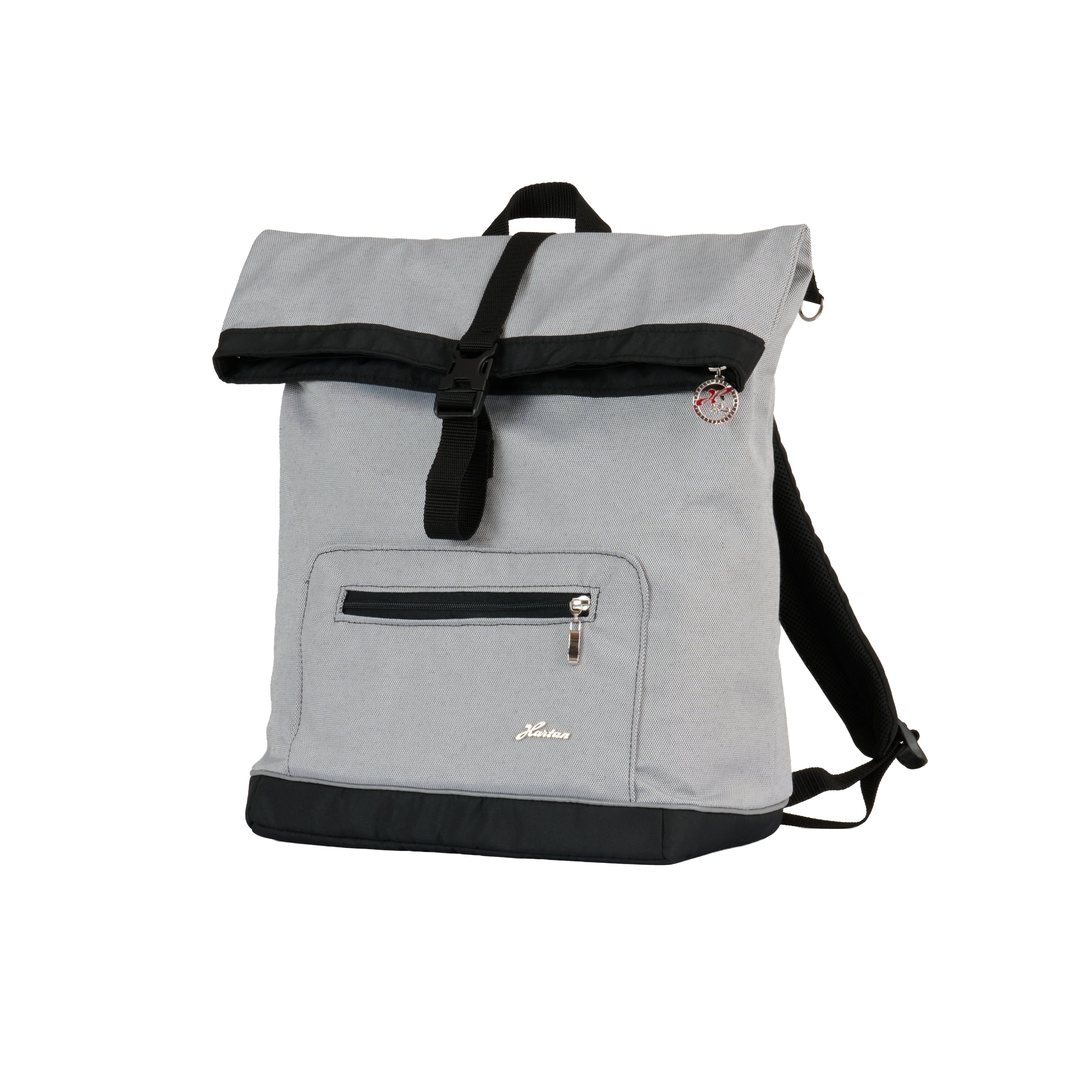 Wickelrucksack Space Bag 626 / Soft Cloud.
Mit mehreren Innen-, Außenfächern und Schultergurt
Schräge Vorderansicht.