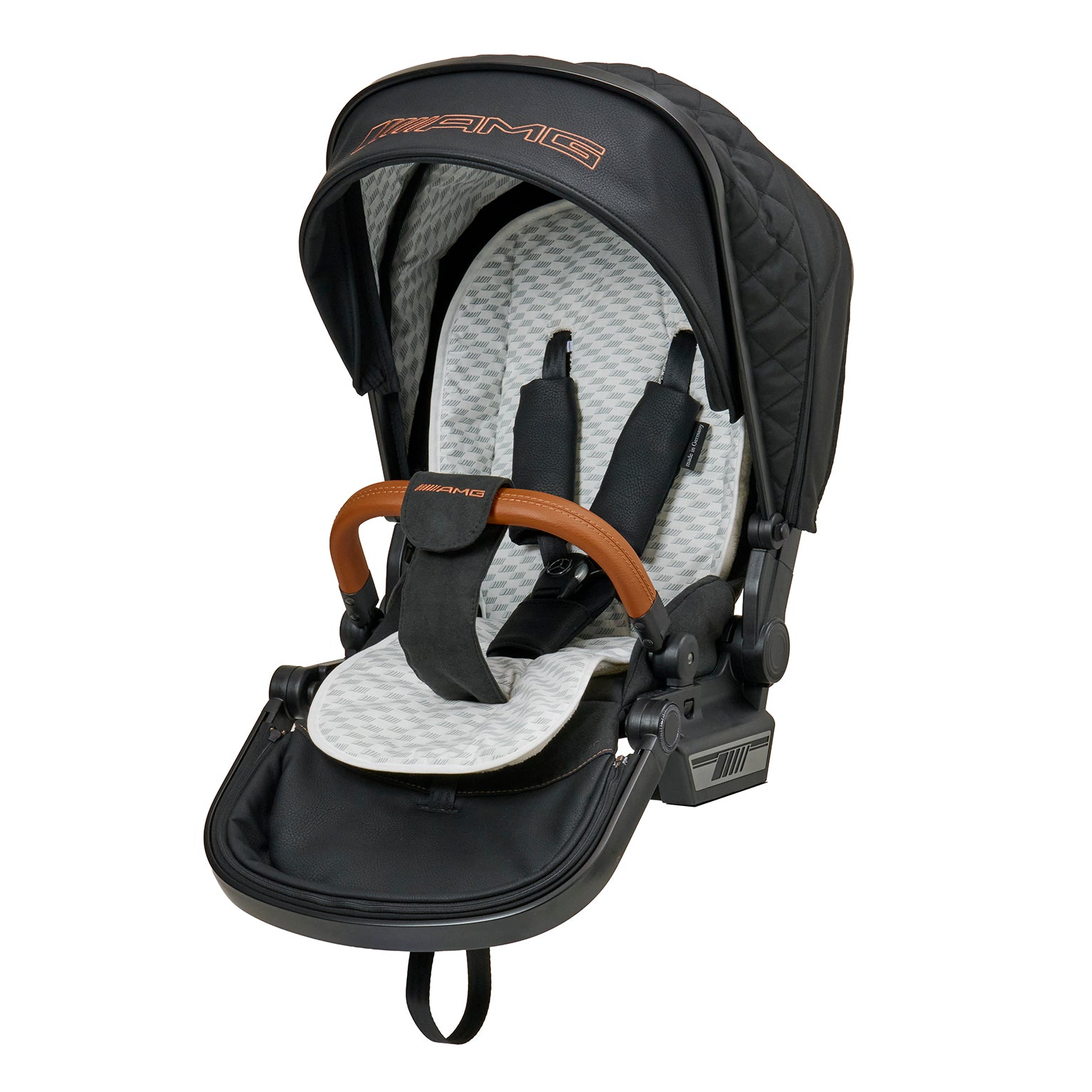 Wendeauflage im AMG Sportwagenaufsatz
Schräge Vorderansicht.