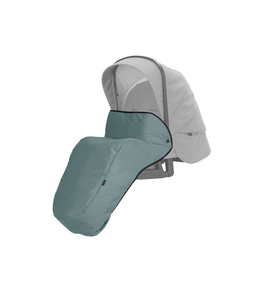 Windschutzdecke für den Sportwagen 901 / Grün.
Schützt vor Wind und Auskühlung.
Schräge Vorderansicht.