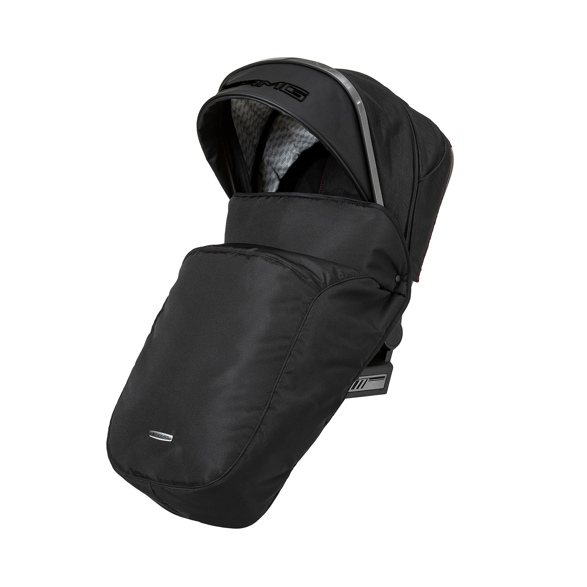 Windschutz 620 / Nachtschwarz für Sportwagenaufsatz.
Schützt vor Wind und Auskühlung.
Schräge Vorderansicht.