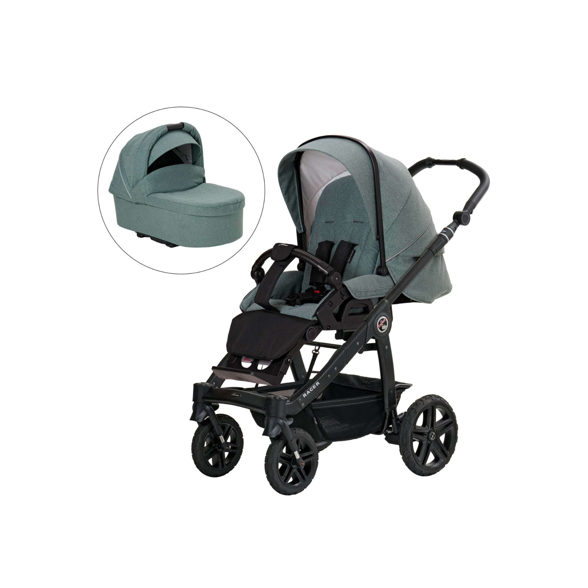 Racer GTS 900 / Bunny Dots 
Gestell Platin
Verdecke halb ausgeklappt
Sportwagen + Falttasche
2 separate Bilder mit schräger Vorderansicht