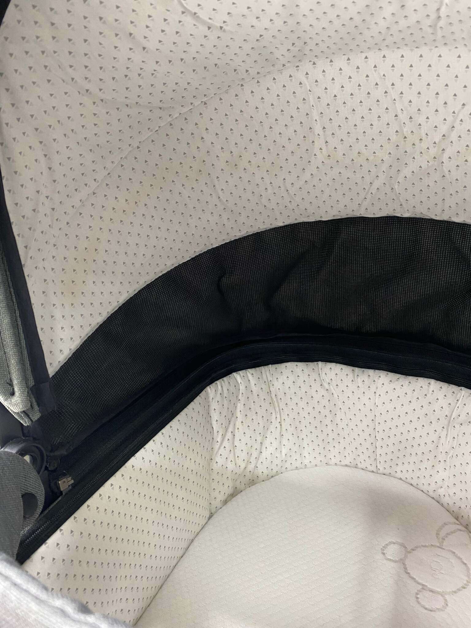 Detailbild Innenansicht Premium Falttasche 924 / Olive
Schräge Innenansicht
