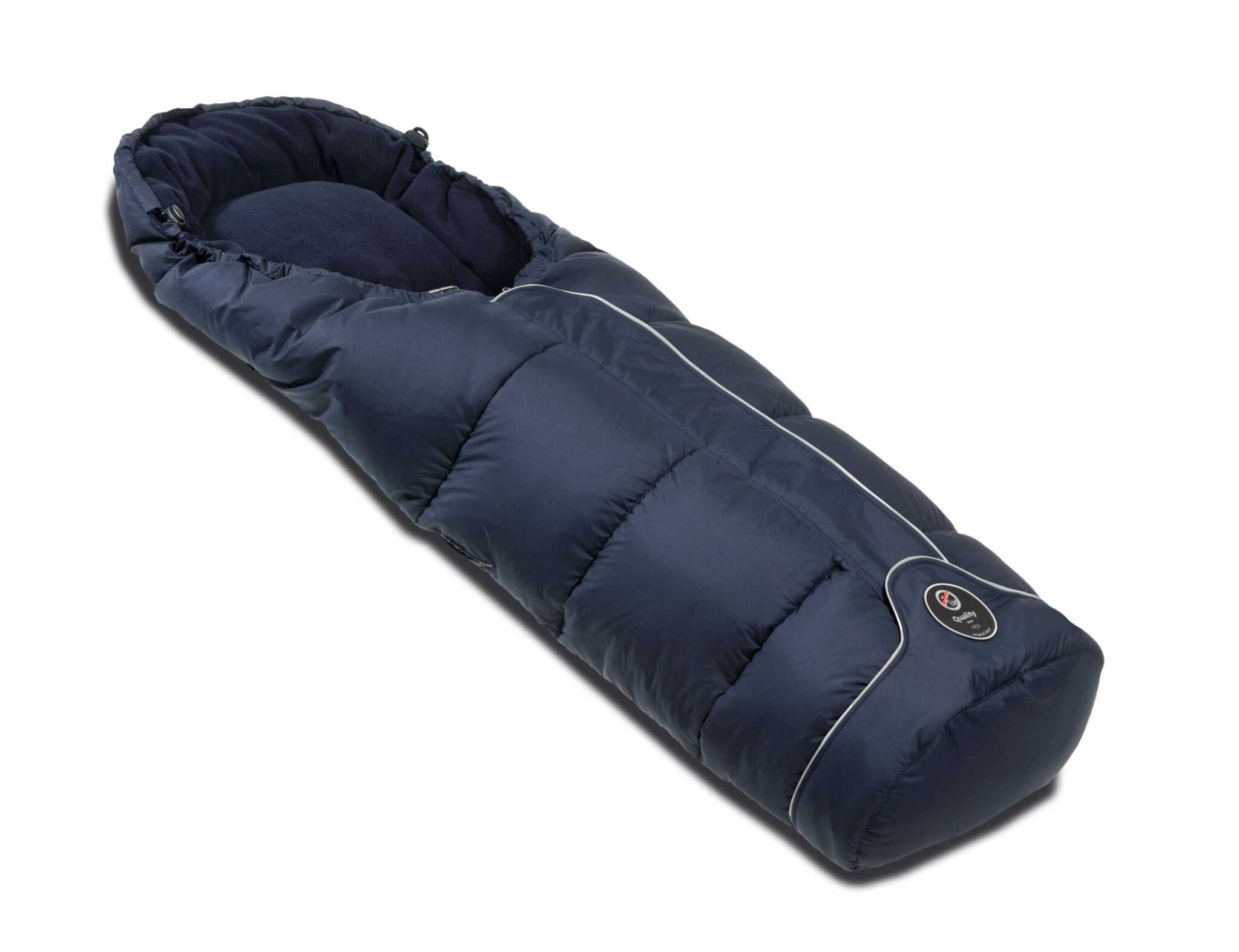 Daunenfußsack 135 / Marine
Mit Entendaunen
Schräge Vorderansicht.